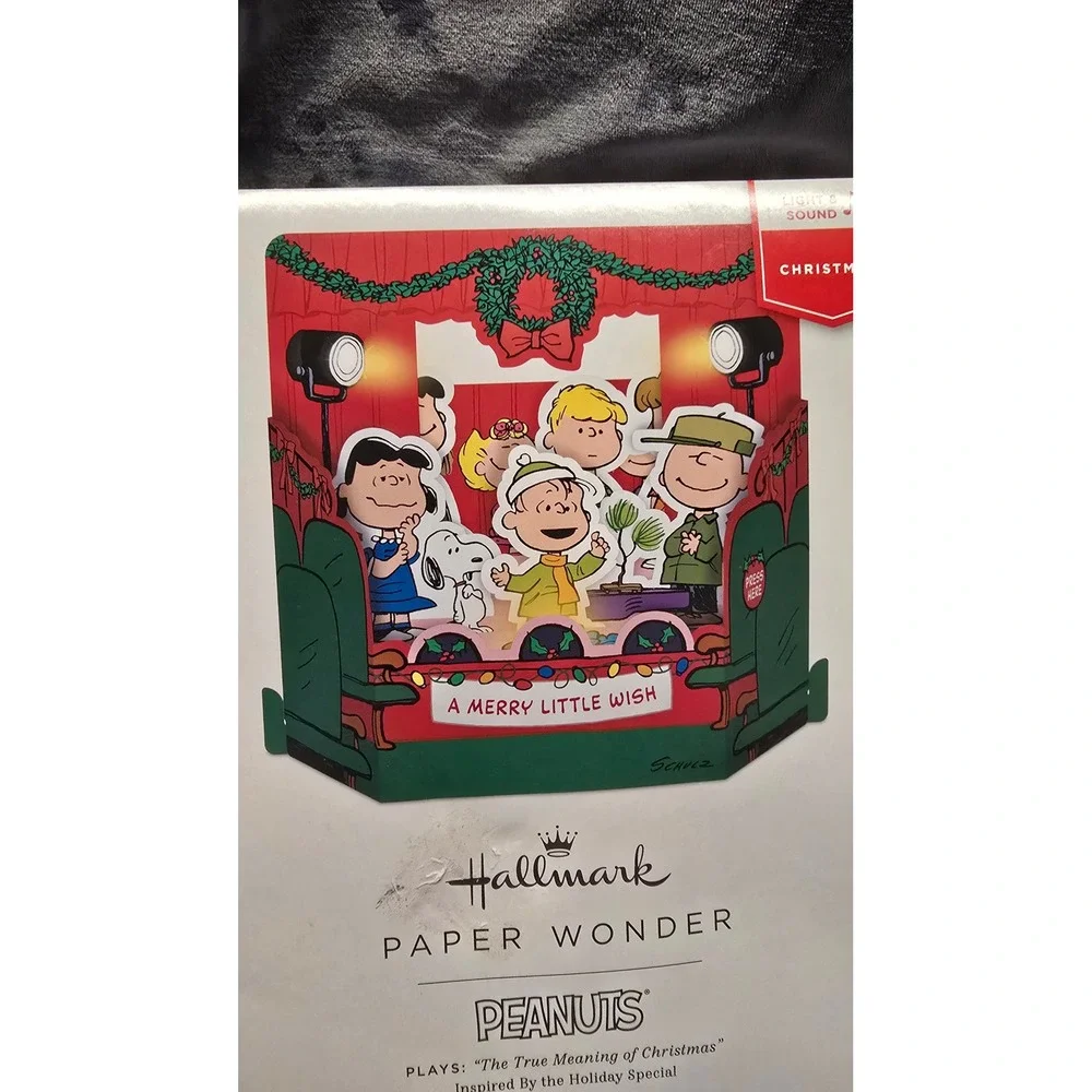 Hallmark Paper Wonder Peanuts Charlie Brown Christmas Musical Pop-Up Card Light